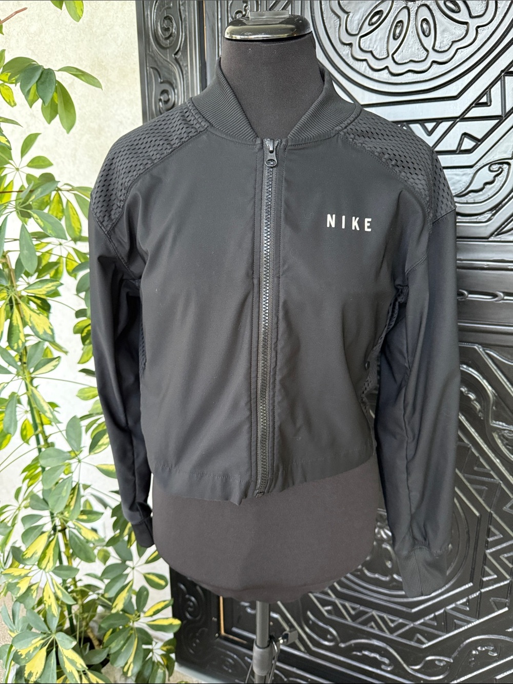 Nike Black Zip-Up Athletic Bomber Jacket